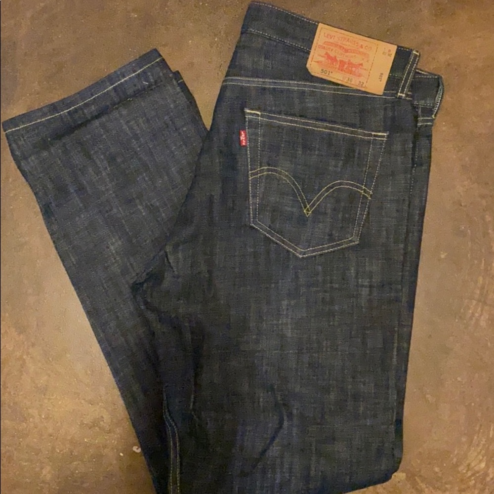 MENS LEVIS DARK WASH JEANS 36x32